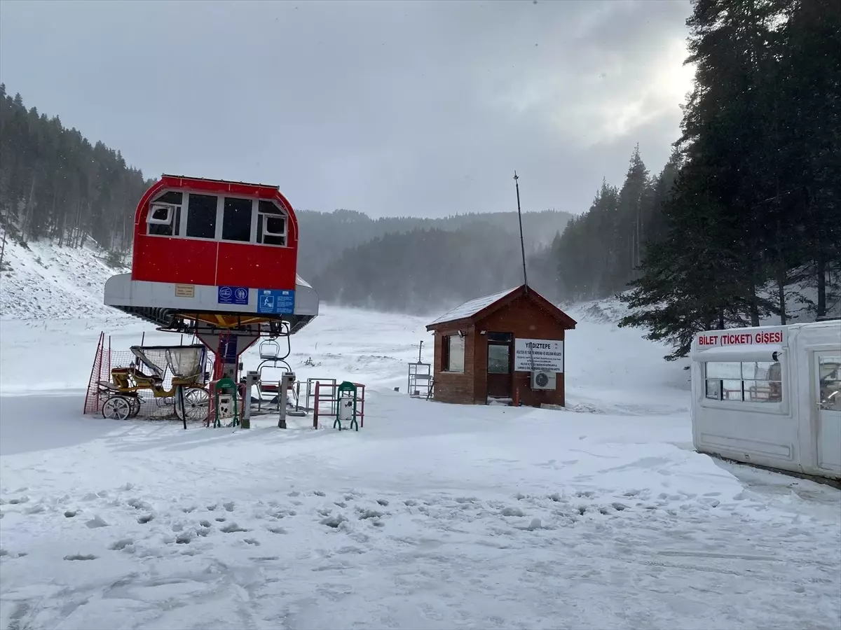 Yıldıztepe Kayak Merkezi'nde Kar Yağışı Turizmcileri Umutlandırdı