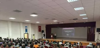 Adana'da Ortaokul Öğrencilerine İnternet Güvenliği Semineri