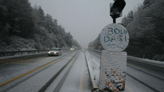 Bolu'da yarın okullar açık mı? Bolu'da 26 Kasım Salı (yarın) okullar tatil mi?