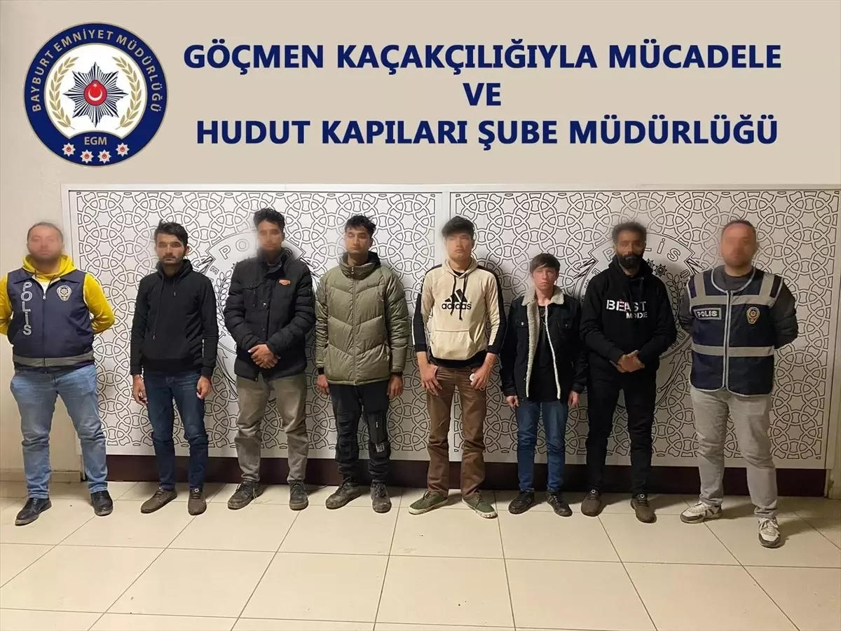 Bayburt'ta Göçmen Kaçakçılığı Operasyonunda 3 Tutuklama