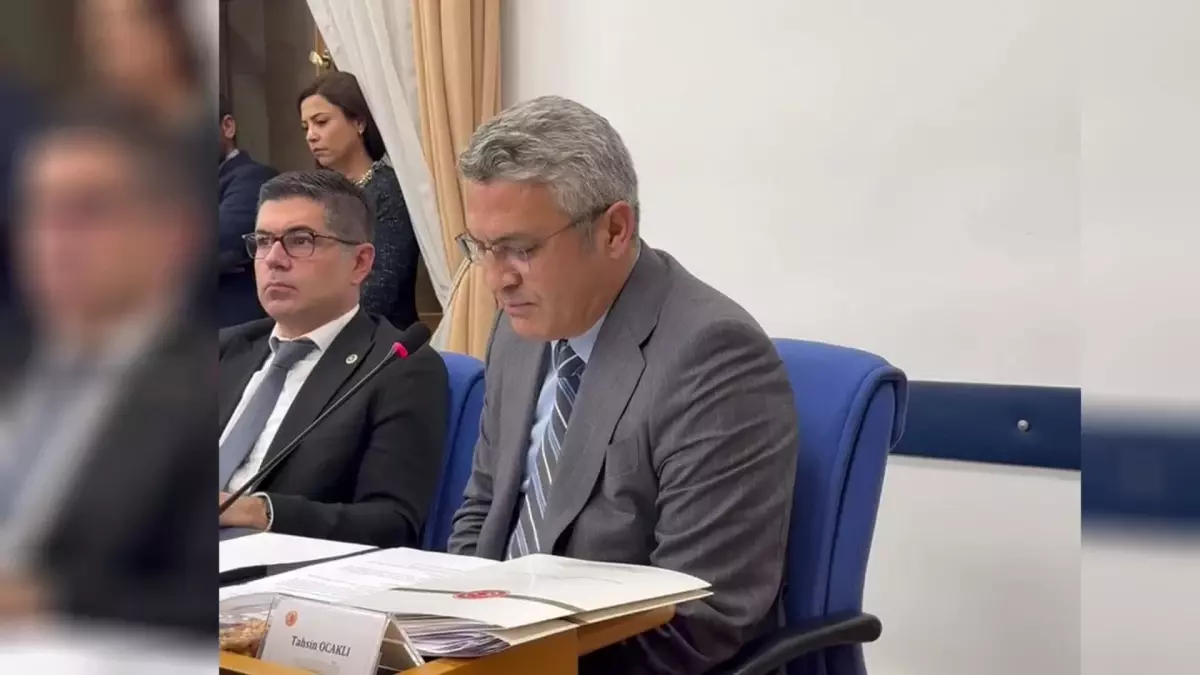 CHP'li Salıcı'dan Bakan Yardımcısına Borsa İddialarıyla İlgili Soru Yıldızı