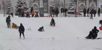 Erzurum'da Kar Tatili, Çocuklar Kızakla Eğlendi