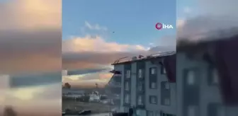 Hatay'da Fırtına, Apartmanın Çatısını Uçurdu