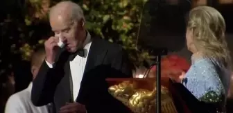 Joe Biden, Beyaz Saray'daki veda yemeğinde gözyaşlarını tutamadı