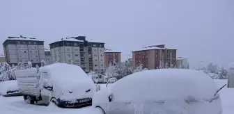 Malatya'da Kar Yağışı Trafiği Etkiledi, Belediyeden Temizlik Çalışmaları