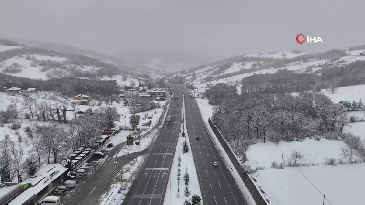 Samsun'un Yüksek Kesimlerinde Kar Yağışı Etkili Oldu
