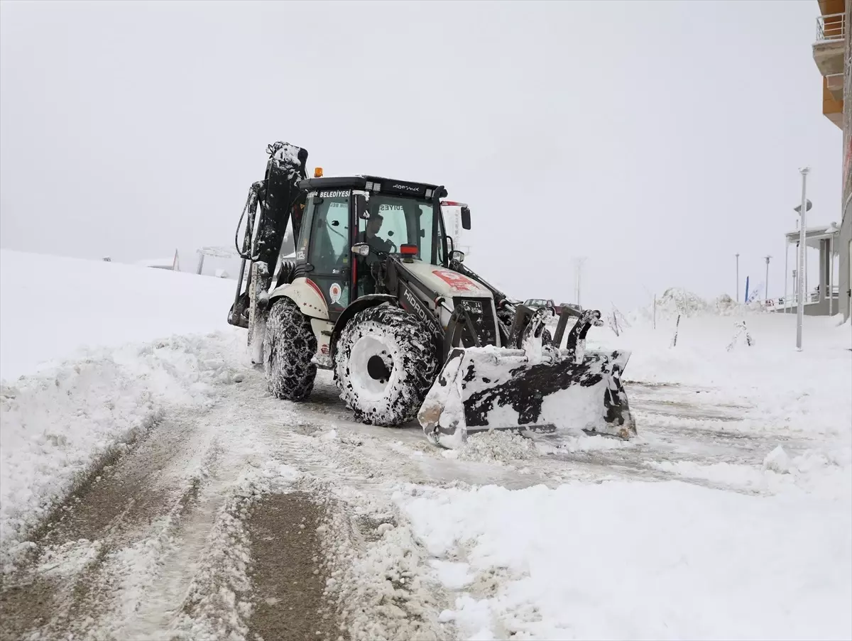 Kar Nedeniyle 656 Köy Yolu Kapandı