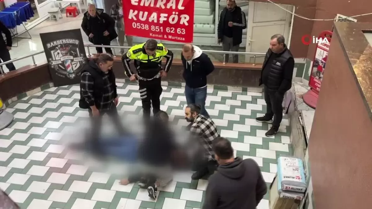 Alışveriş Merkezinde İntihar Girişimi: Adam Ağır Yaralandı