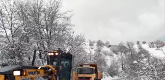 Amasya'da Kar Yağışı Nedeniyle 93 Köy Yolu Kapandı