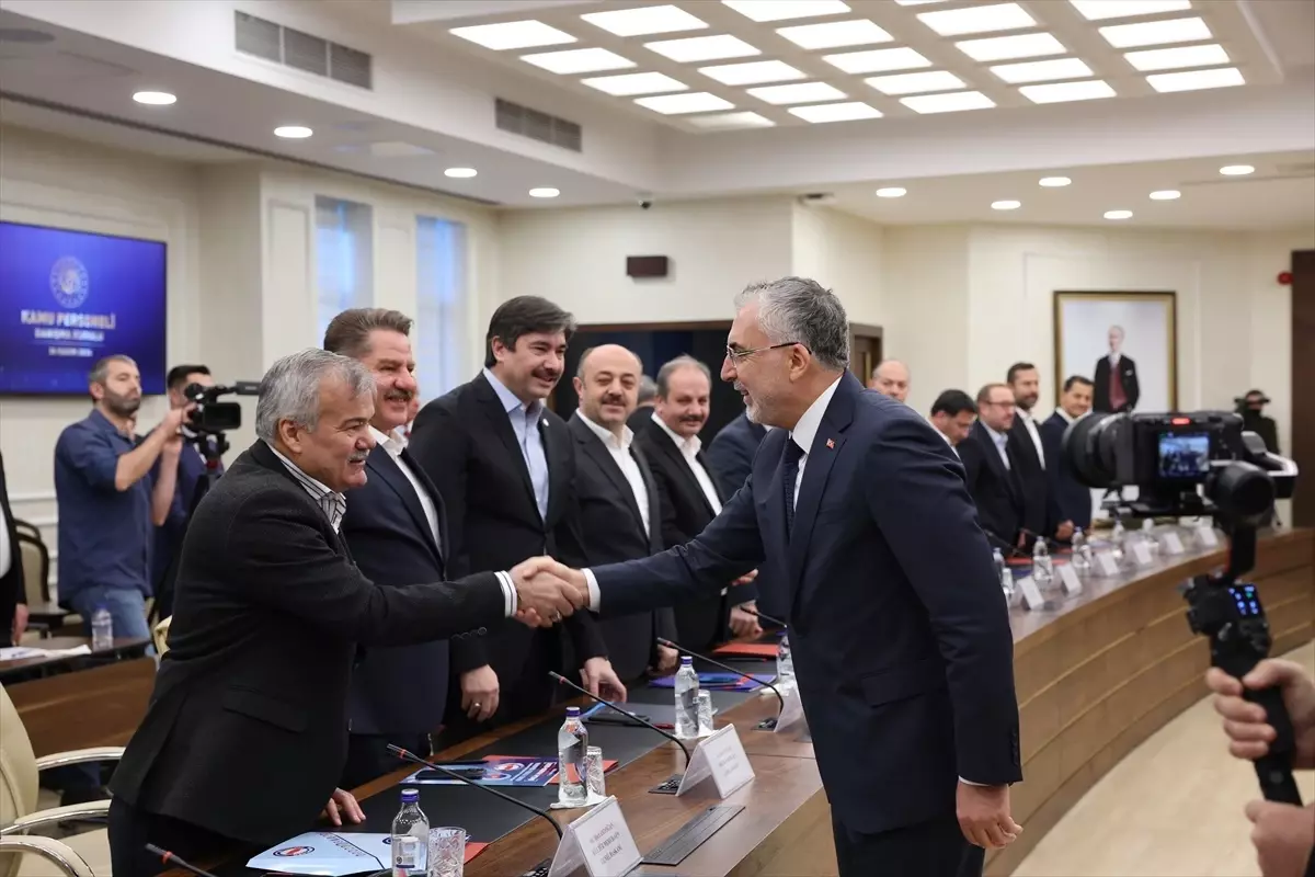 Çalışma ve Sosyal Güvenlik Bakanı Işıkhan Kamu Personeli Danışma Kurulu'na başkanlık etti Açıklaması
