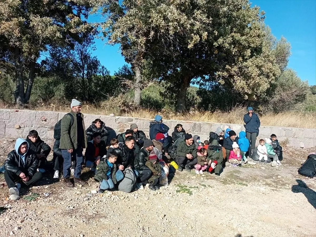 Ayvacık'ta 128 Düzensiz Göçmen Kurtarıldı