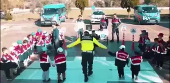 Jandarma'dan Çine'de Anaokulu Öğrencilerine Trafik Eğitimi