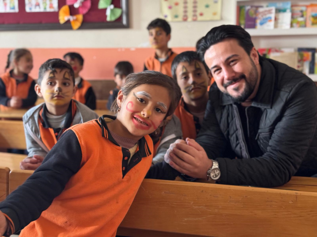 Kasım Alper Özdemir, İyilik Hareketini Van ve Hakkari'ye Taşıdı