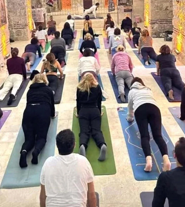 The yoga session in the church amazed the Syriacs