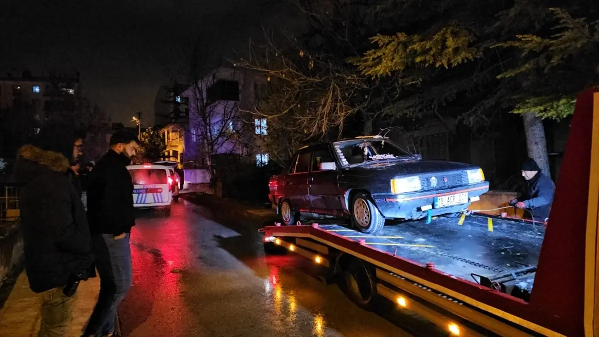 Çorum'da 'Dur' İhtarına Uymayan Araçlar Trafikten Men Edildi