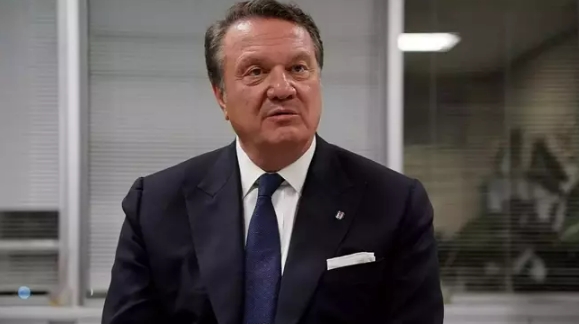 HASAN ARAT KİMDİR, neden istifa etti? BJK Başkanı Hasan Arat kaç yaşında ve nereli?