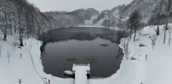 Ulugöl Tabiat Parkı Karla Kaplandı