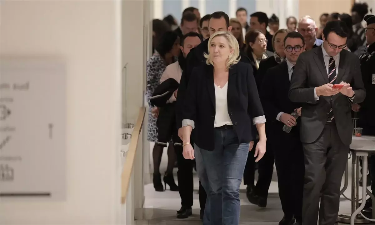 Marine Le Pen'in Avrupa Fonları Davası 31 Mart'ta Karara Bağlanıyor