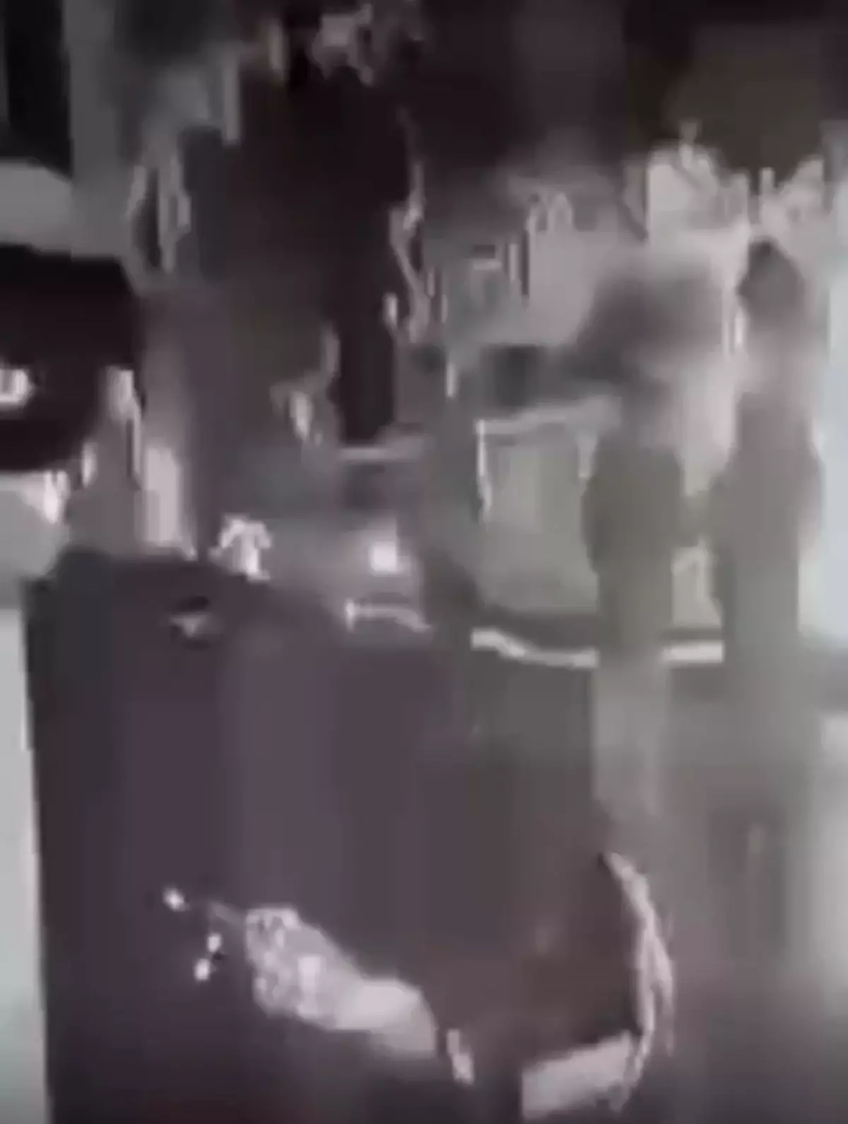 Şişli'de Kaldırımda Patlama: Bir Kişi Ağır Yaralandı