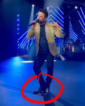 Tarkan'ın dikkat çeken ayakkabıları