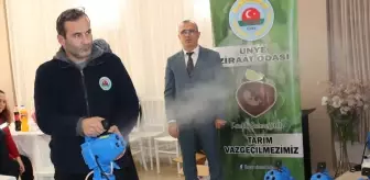 Ünye'de Kahverengi Kokarcayla Mücadele İçin İlaçlama Cihazı Dağıtımı Yapıldı