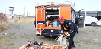 Van'da Polis Arama Kurtarma Ekibi Zorlu Eğitimlerle Olası Afetlere Hazırlanıyor