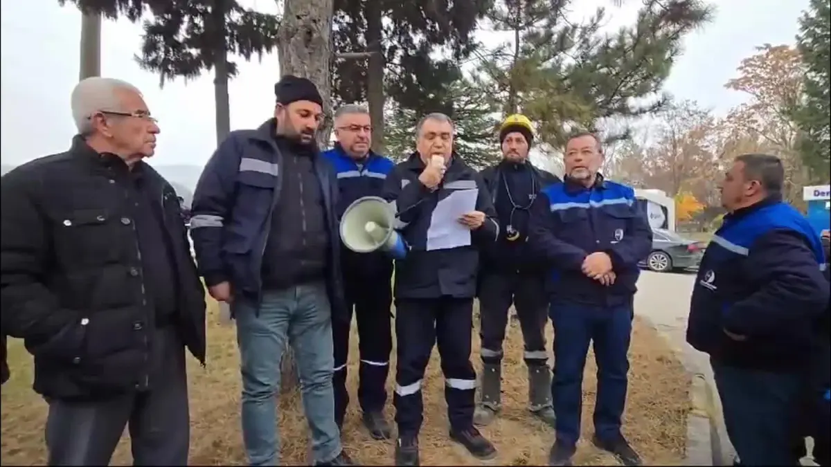 Maden İşçileri Özelleştirmeye Karşı Ankara'ya Yürüdü