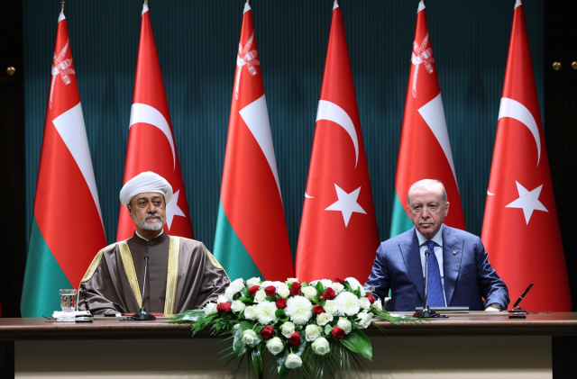 The oil-rich country of the Gulf is in Ankara for the first time! 10 critical agreements were signed between Turkey and Oman