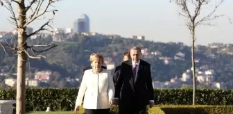 Merkel anılarını kaleme aldı: Türkiye'yi göçmen anlaşmasına nasıl ikna etti? Erdoğan ve Davutoğlu ile ilgili ne dedi?