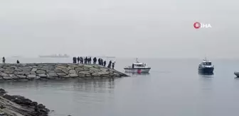 Pendik'te Denizde Bulunan İki Erkek Cesedi Silahla Vurulmuş