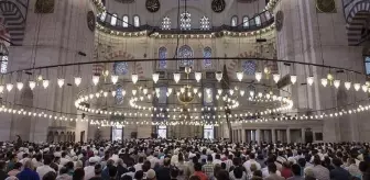 CUMA NAMAZI NASIL KILINIR? 29 Kasım Cuma namazı kaç rekat, farz mı ve saat kaçta kılınıyor? Diyanet İstanbul, Ankara Cuma saati!