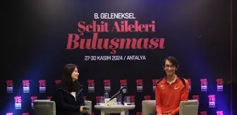 Milli okçu Mete Gazoz, Antalya'da gençlerle buluştu Açıklaması