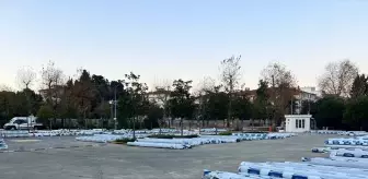 Yalova'da Sera Naylonu Dağıtımı Yapıldı