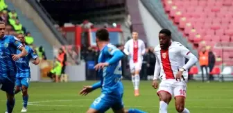 Samsunspor, Bodrum FK'yi 1-0 Önde Tamamladı