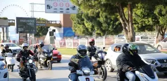 Motosiklet Sürücülerinden Kadına Yönelik Şiddete Dikkat Çekme Korteji