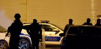 Esenyurt'ta Gözaltı Girişiminde Polis Memuru Yaralandı