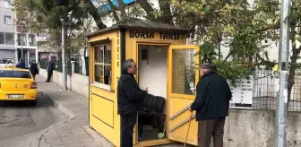 Çorlu'da Taksi Durağının Camları Kırıldı, Esnaf Taşınmak İstiyor