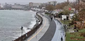 Tekirdağ'da Sağanak Yağış Hayatı Olumsuz Etkiliyor