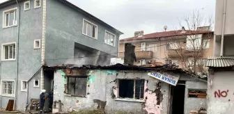 Kocaeli'de Boşaltılan Gecekondu Yangınla Yok Oldu