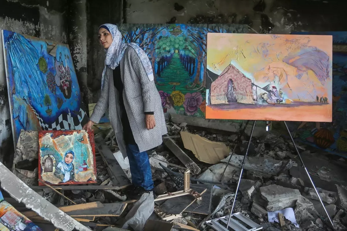 Filistinli Sanatçı Meysa Yusuf'un Yıkım Ortasında Sanat Mücadelesi