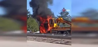 Seyir Halindeki Vinç Alev Alev Yandı