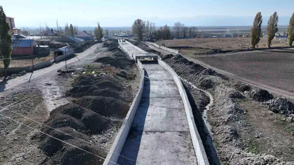 Ağrı'da DSİ'nin taşkın koruma tesisleri hizmete açıldı