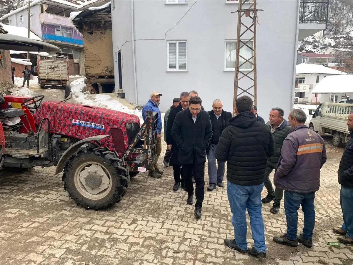 Almus Kaymakamı Çömen, Karadere Köyü'nü Ziyaret Etti