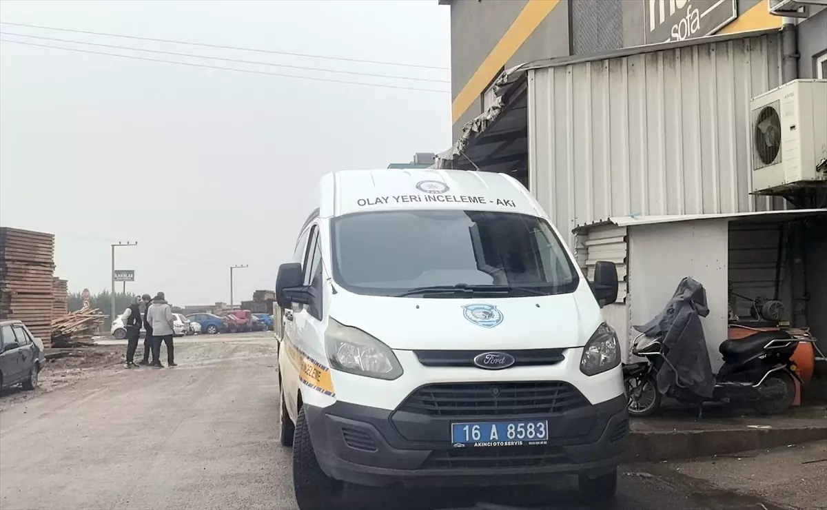 İnegöl'de Mobilya Fabrikasında İş Kazası: Bir İşçi Hayatını Kaybetti