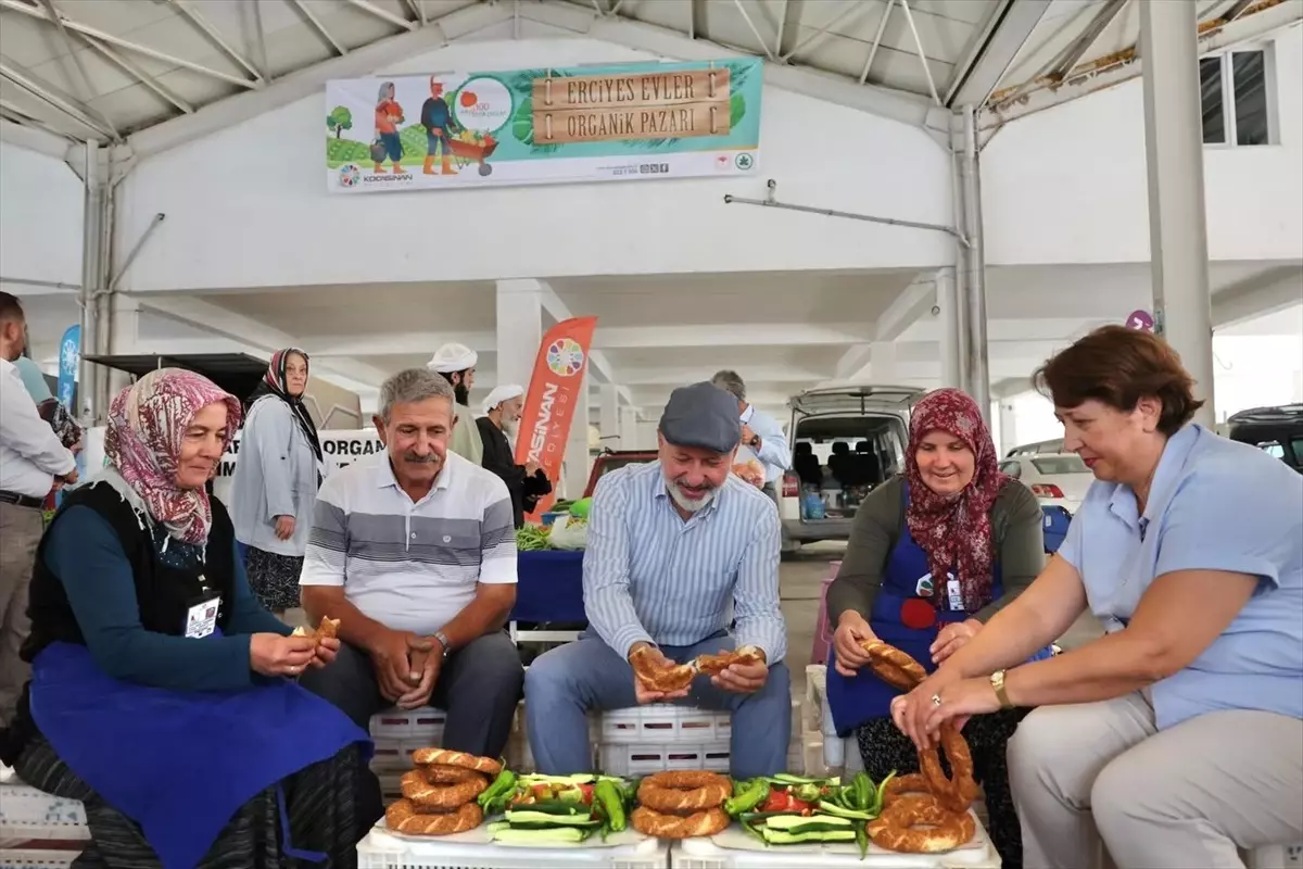 Kayseri'de Yüzde 100 Ekolojik Pazar Rekor Kırdı