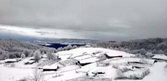 Amasya'nın Yüksek Kesimlerinde Kar Yağışı Etkili Oldu