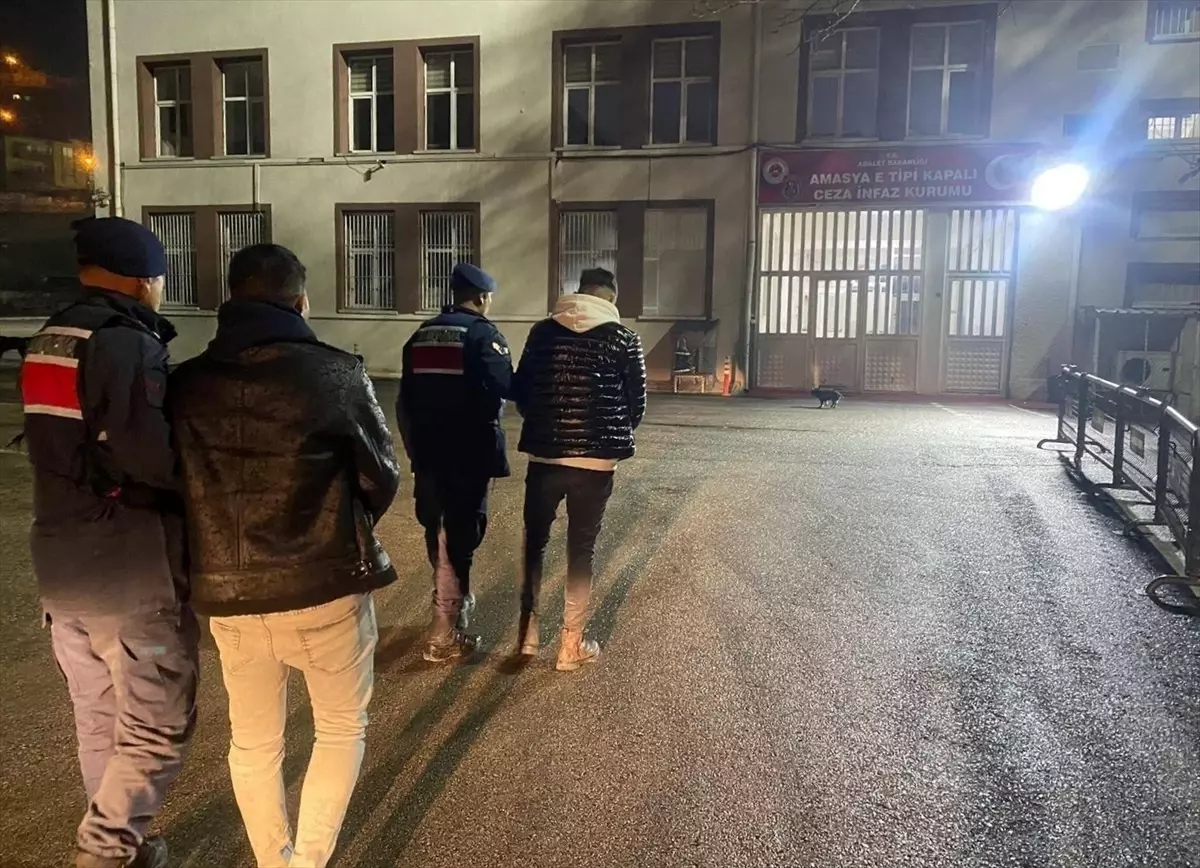 Uyuşturucu Ticareti İddiasıyla 5 Şüpheli Gözaltına Alındı