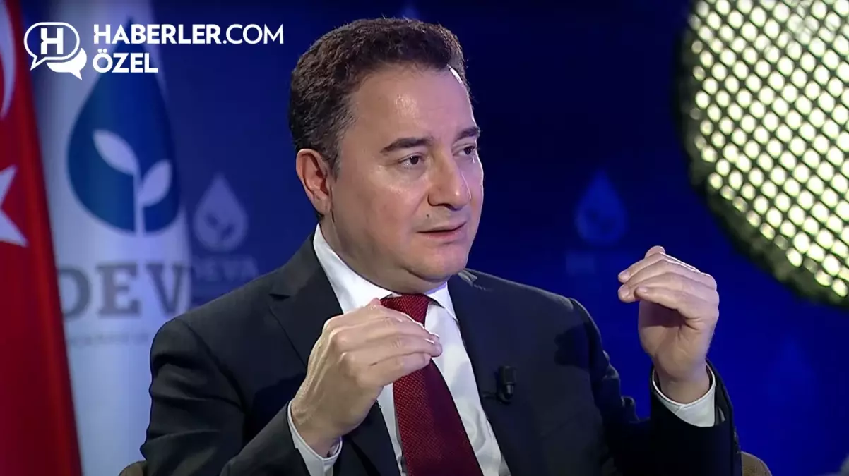 Ali Babacan: Türkiye'nin Suriye'de vermesi gereken çok önemli bir karar var