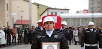 Muş'ta Kalp Krizi Geçiren Polis Memuru Yunus Yavuz İçin Cenaze Töreni Düzenlendi