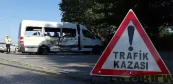 Bursa'da işçi servisi kaza yaptı, 20 kişi yaralandı